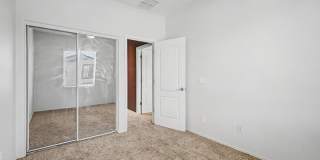 1944 N 77TH Glen Gallery 27
