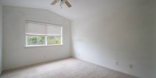 LARGE and SPACIOUS 3bd/3ba/2pkg (SEA COUNTRY) $3900 Gallery 23