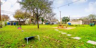 305 Laurelwood Drive Gallery 16
