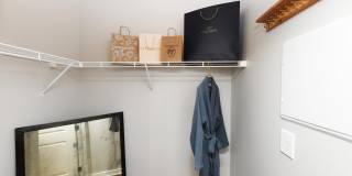 Pine Street Flats Gallery 16
