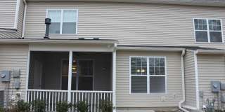 Room in 3 Bedroom Home in Cary Gallery 25