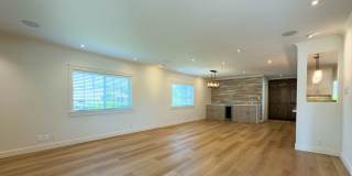 Resort Style 3Bed/3Bath in Northridge! Gallery 7