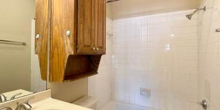 Central/UT 2/2 Apartments PRELEASE 8/15/2025 Gallery 9