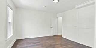 3 Bed, 1 Bath Available Now! Gallery 24