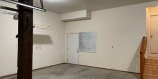 -Spacious 4 Bed 2.5 Bath, House, with Hew Hardwood Floors throughout - Gallery 28