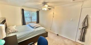 Sail into this 2BR 1BA at the Mayflower Condominiums in Alexandria includes utilities Gallery 13