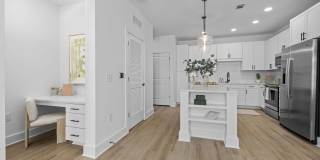 The Lindley at Grove 98 Gallery 24