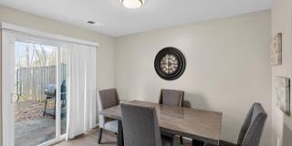 2523 Robinson Place Gallery 5