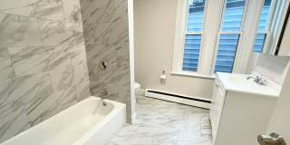 3 Bed - 1000sqFt - Mission Hill Gallery 6