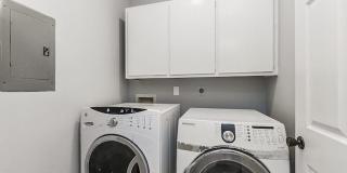 2 bed 1.5 Four-plex unit - Great location!! Gallery 9