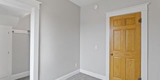 199 Houston Avenue Gallery 10