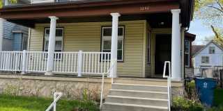 Large Single Family Five Bedroom Home! Gallery 1