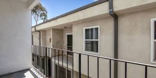 1021 N Genesee Ave Gallery 14