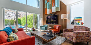 1009 Iris Ln Gallery 1