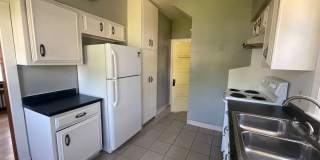Three Bedroom East Hillside Home Gallery 10