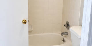 2557 Stockbridge Drive #B Gallery 12