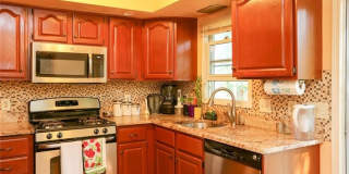 431 Glenbrook Road unit: 3 Gallery 11