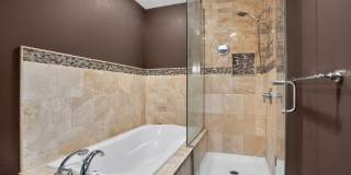 Charming 2BR Condo in Saint Louis Gallery 19