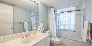 21205 YACHT CLUB DR Gallery 23