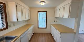 Brand New Flooring and Paint Upper Level Duplex Gallery 12