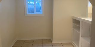 2 Bed / 1 Bath Garden-Level Apartment – Available NOW!! 2 Bed / 1 Bath Garden-Level Apartment – Available NOW!! Gallery 5