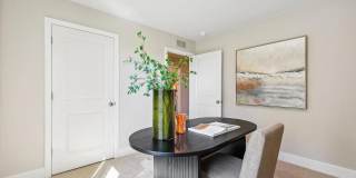 111 CHARING CROSS Drive Gallery 12