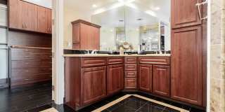 Fully Furnished High Rise with Wynn Golf Course Views! Gallery 28