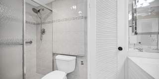 4020 N Hills Dr Gallery 16