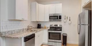 947 North Ormewood Park Drive Southeast Gallery 1
