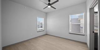 Retreat at Eastlake Gallery 60