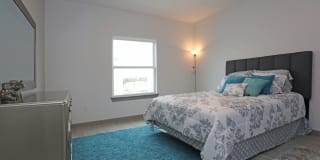 2500 N McColl Gallery 1