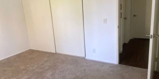 Move-In Ready Condo in Quiet Community (furniture optional!) Gallery 12