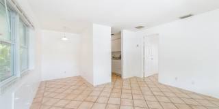 Spacious 1 bed 1 bath unit in Victoria Park! Gallery 6