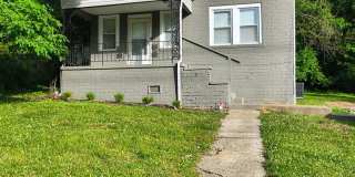 Charming 2br/1ba house near downtown Gallery 1