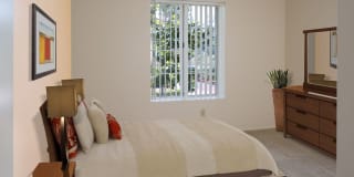 eaves La Mesa Gallery 9