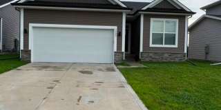 Beautiful 4 Bed Ranch Home w/ fully finished basement in Prime Ankeny Location! Gallery 1