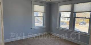 86 School St Gallery 11