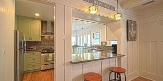 Beautifully Renovated Craftsman with Private Yard & Guest Suite in Prime Bankers Hill Gallery 9
