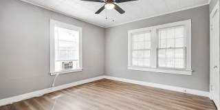 216 E Division - Pilot Point Gallery 7