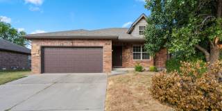 Spacious 2 Bed / 2 Bath Home with 2-Car Garage in Ozark! Gallery 1