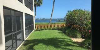 1640 Twelve Oaks Way Gallery 18