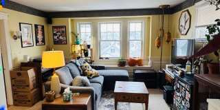 2Br/1Bth apartment! Great Location! Very spacious, lots of light! Gallery 1