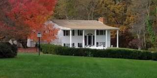 Charming 5BR House in Manassas Gallery 1
