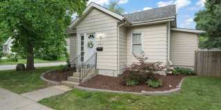 2 bed 1.5 bath home Downtown Valparaiso Gallery 1
