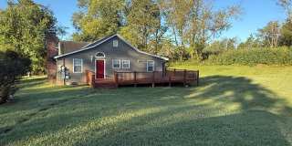 Very nice 4 bedroom home near Tri Cities Airport & Northeast State! Gallery 1
