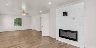 Spacious 5 Bed Kaysville Home with 3-Car Garage Gallery 3