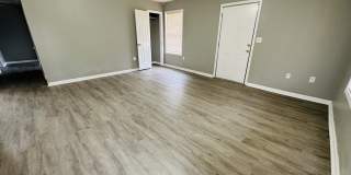 715 Ayers St Gallery 2