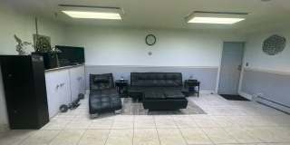 4600 N Cumberland Avenue Gallery 5