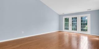 24 Pagoda Lane Gallery 18