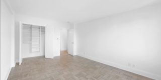 926 Park Ave Gallery 17